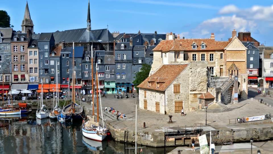 Honfleur — La cité fortifiée · La cité maritime